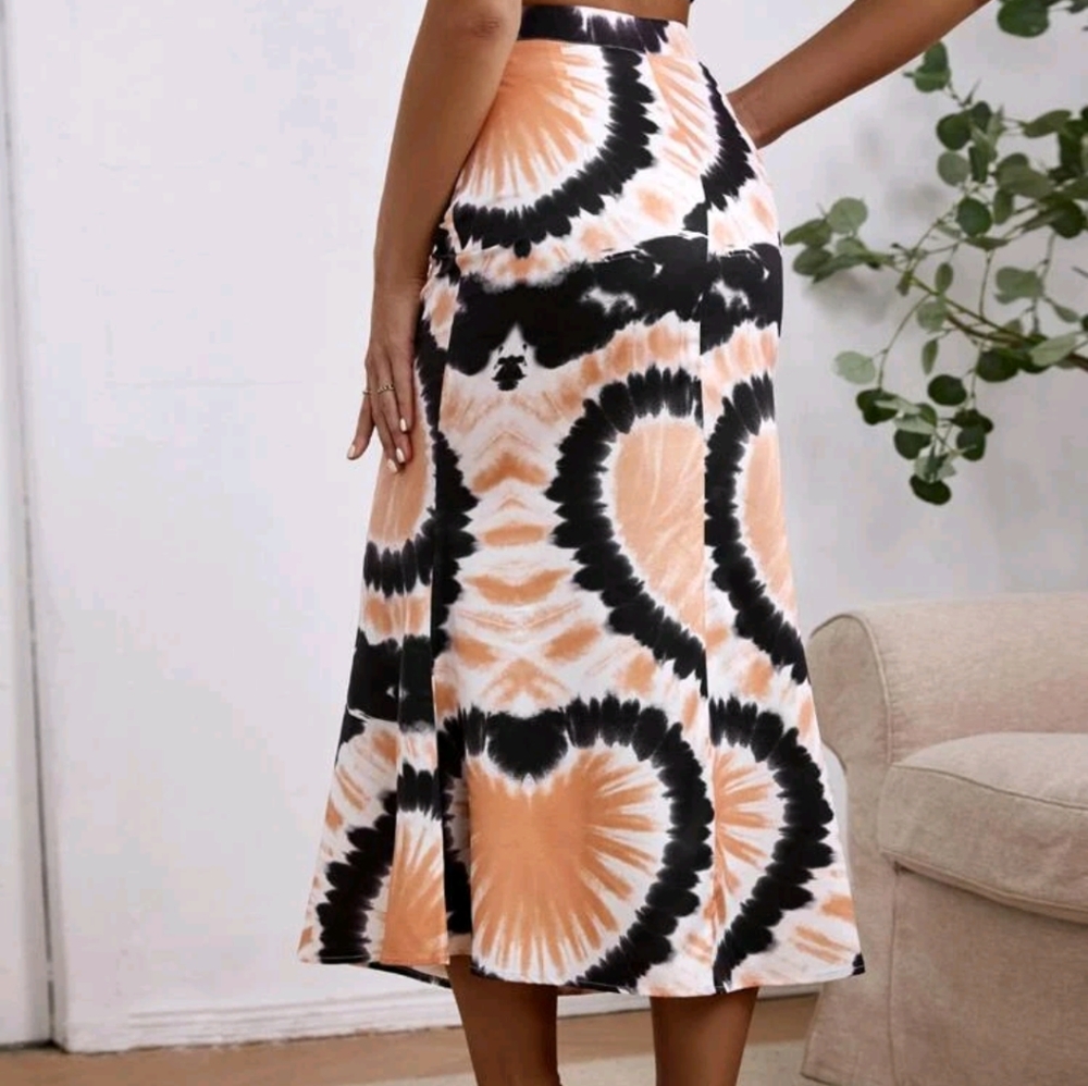 Tie Dye Mermaid Skirt - Picture 3 of 6